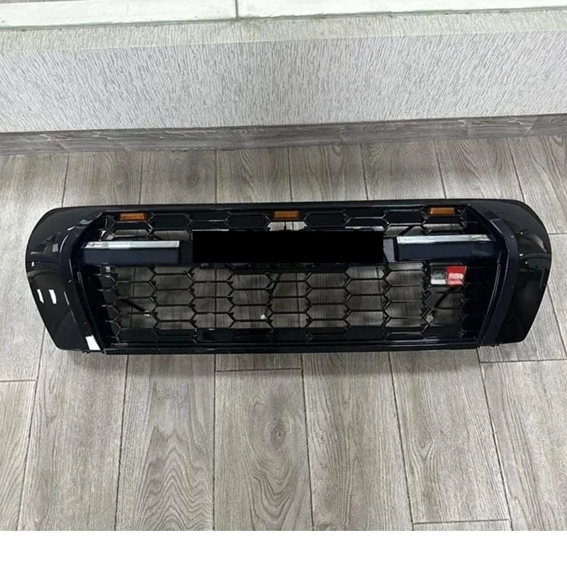Front Mesh Grille Bumper for Toyota Land Cruiser LC200 2008-2015 Grille with LED Lights Racing Grills Car Accessories Styling